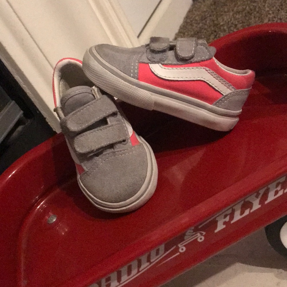Vans Toddlers 4.5 Suede Grey and Hot Pink